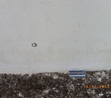 Sortie d'eau extérieure et aération vide sanitaire