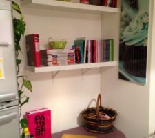 Coin livres de cuisine refait avec des équerres cette fois!