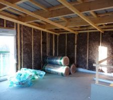 Isolant knauf 150mm 60mm dans les murs et 240mm 80mm au plafond