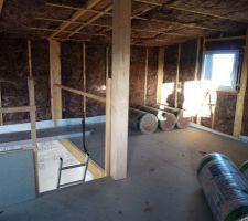 Isolant knauf 150mm 60mm dans les murs et 240mm 80mm au plafond