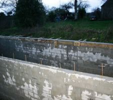 Descente de garage vu sur le cote