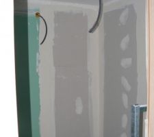 Sous couche plafond salle de bain parents