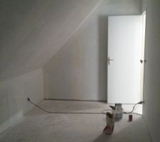 1ere couche d impression .. .j ai appris un mot aujourd hui...impression...lol