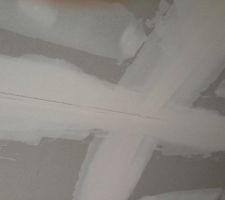 Fissure dans le joint suite à la reprise de la charpente