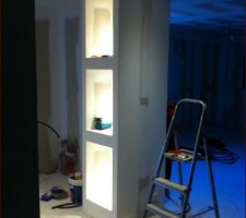 Alcoves à l\'entrée de la maison