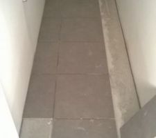 Carrelage posé par moi même, pas trop mal pour une première!
wc