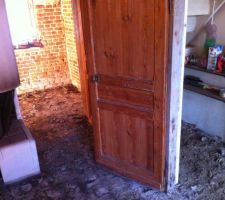 Carrelage de l\'entrée enlevé