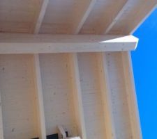 La partie au dessus du balcon