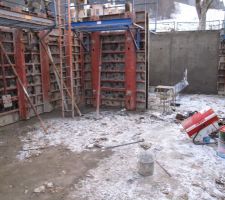 Un mur de soutien pour l'escalier 1/4 tournant