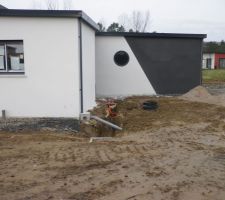 Tranchée piscine
cuves de récupération d'eau de pluie