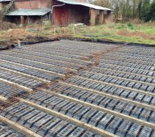 Le plancher est finis reste a couler la dalle demain
