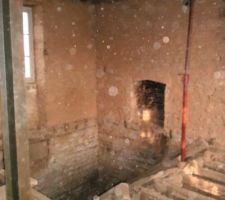 D&eacute;molition du plancher bois entre RDC et Sous Sol