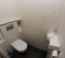 Une vue d'ensemble, avec un objectif Fisheye deformant un "peu" la pièce