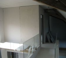 Vue le l'atelier depuis la passerelle a l'étage