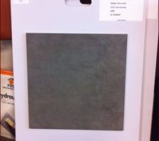 Carrelage : en 40 x 40 finalement, au lieu du 45 x 45.