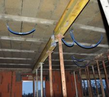 Passage gaine dans hourdis (&eacute;clairage)