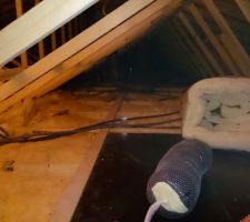 Les combles avec laine de verres &eacute;paisseur 300