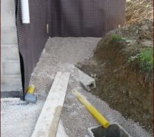 Pose du double drain et du DeltaMS

Arriv&eacute;e dans l'exutoire