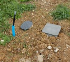 Viabilisation 
eau - trappe rectangulaire   tuyau polyethyl&egrave;ne

Telecom 
regard b&eacute;ton