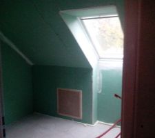 Salle de bain &eacute;tage.