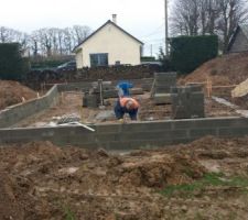 Montage des 3 rangs de vide sanitaire