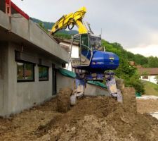 Pratique pour remplir la jardinière...