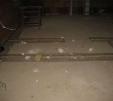 28/01/14-Cloisons et isolation en cours-Emplacement SdE RDC