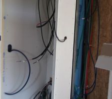 Passage des réseaux-emplacement coffret électrique