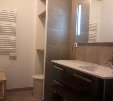 SdB RDC, carrelage Genesis, teinte Avana - CERCOM