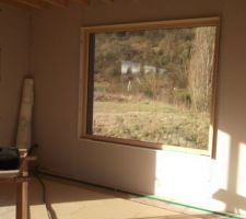 Dernière couche d'isolant au sol