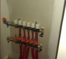 Pose plancher chauffant hydraulique - collecteur jour