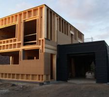 ça avance, le garage est devenu tout noir ;-)