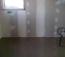 Chape enrobage plancher chauffant encore fraiche