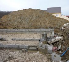 J 30 La maison se dessine : l'entrée