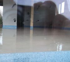 Coulage de la chape liquide