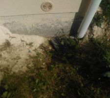 Tuyaux cass&eacute; par les massons