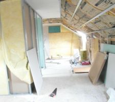 Cloisonnage des combles am&eacute;nag&eacute;es en cours