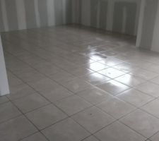 Carrelage commencé