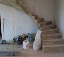 Escalier et le placo ca prend forme