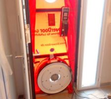 Blow door test
