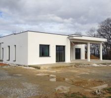 Ça sèche bien, la façade devient plus blanche ?