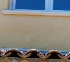 Malfa&ccedil;ons, de mon avis, sur l\\\'enduit.
Il y en a plein d\\\'autres comme cela..