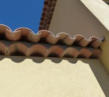 Malfa&ccedil;ons, de mon avis, sur l\'enduit.
Il y en a plein d\'autres comme cela..
En plus, les g&eacute;noises faites &agrave; la vavite, de mon avis...