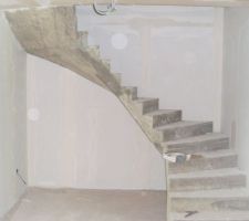 Dans l'entrée l'escalier