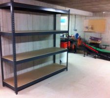 Rangement de la cave et de nouvelles grandes étagères