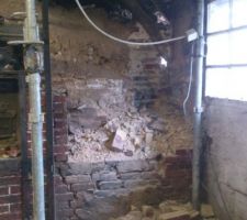 Au moins 90cm de mur au total!