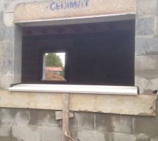 Appuis de fenêtre près à être scellés