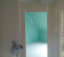 SALLE DE BAIN A L ETAGE