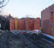 Élévation mur garage en cours