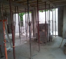 Dalle de l'&eacute;tage coul&eacute;e